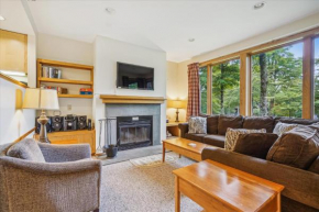 Inviting Country Setting Two bedroom, 2 Bathroom sports center, pool, hot tub - Highridge D18